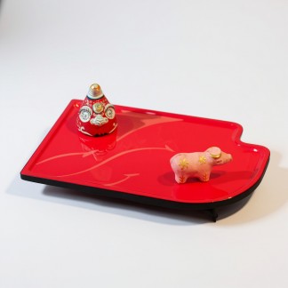 Pink lacquer tray with shape of peach blossom -No 2 - 25x16.7cm